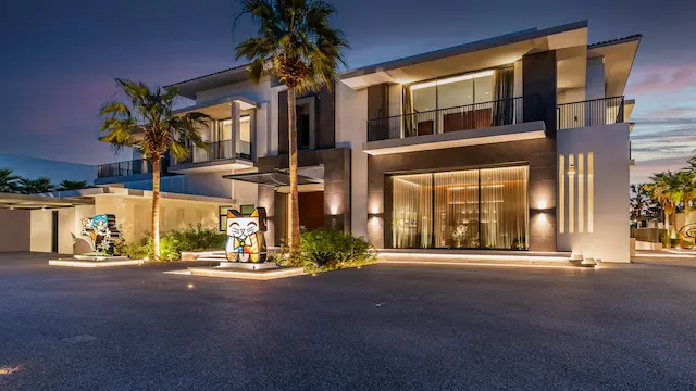 Award Winning Mansion, Street of Dreams